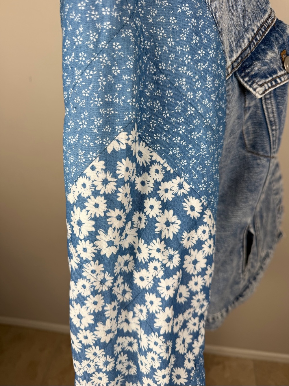 Avec Les Filles Patchwork Blue Denim Jacket with Quilted Sleeves - Picture 11 of 17